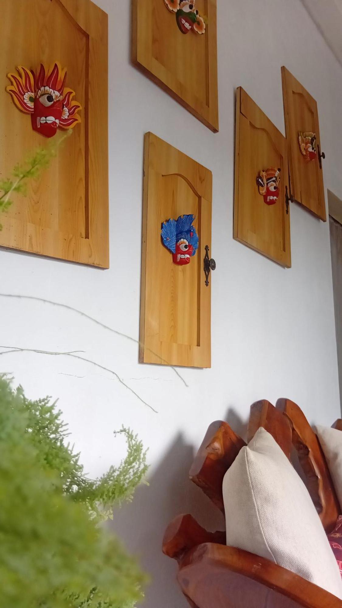 Barefoot Inn Канді Екстер'єр фото